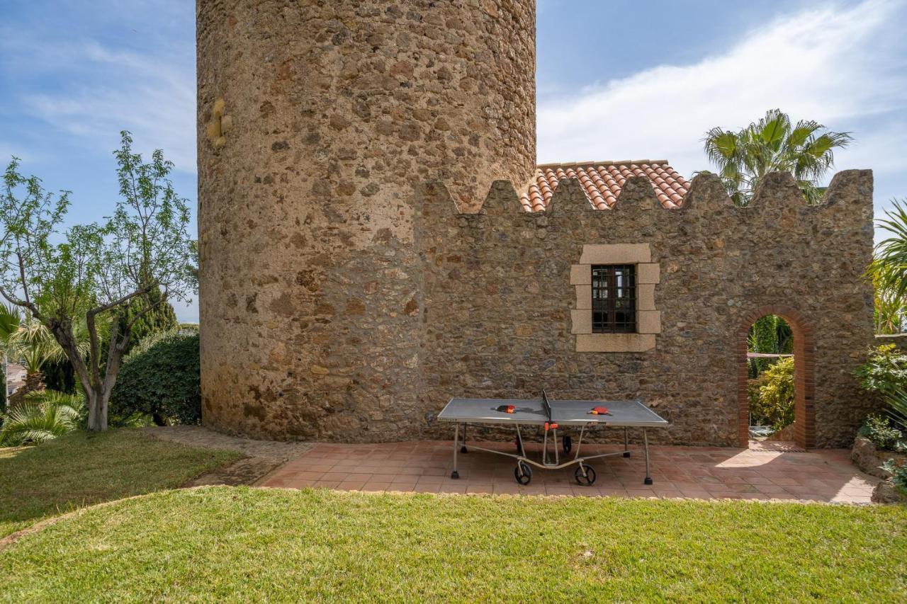 Villa Castillo Can Xirau, Propiedad Exclusiva Con Piscina & Aircon Santa Susanna Exterior foto