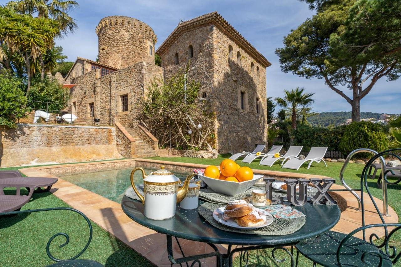 Villa Castillo Can Xirau, Propiedad Exclusiva Con Piscina & Aircon Santa Susanna Exterior foto